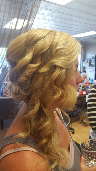 lincoln-wedding-party-hairstyling-14