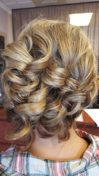 lincoln-wedding-party-hairstyling-3