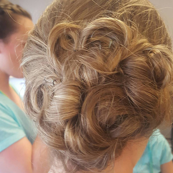 lincoln-wedding-party-hairstyling-32